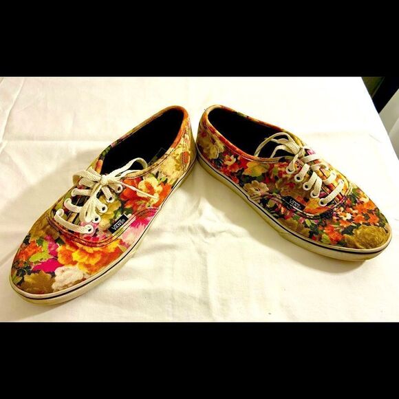 Vans Women TB9C Lace Up Low Top Canvas Floral Pattern Skate Shoe WSZ 6.0. - Picture 3 of 6